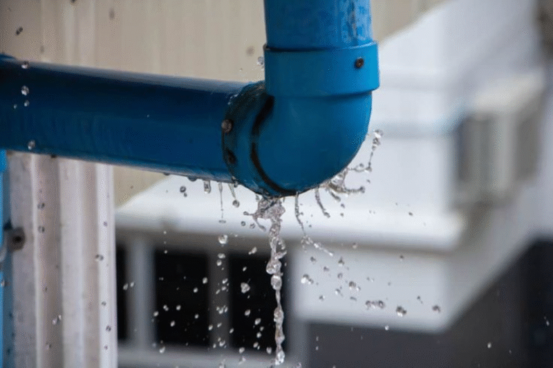 Smart Water Leak Alerts: Modern Tech to Safeguard Your Home